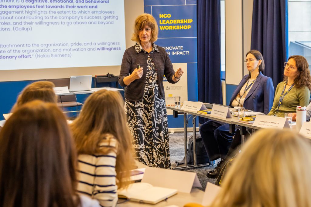 Julie Felker leading a workshop session