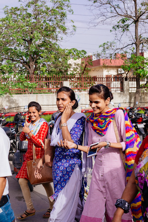 Women workers outside of a Shahi Exports garment facility in Delhi. Image credit: Nayantara Parikh